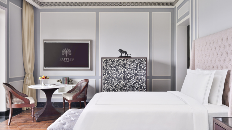 Flamingo Signature Room with Garden King Bed